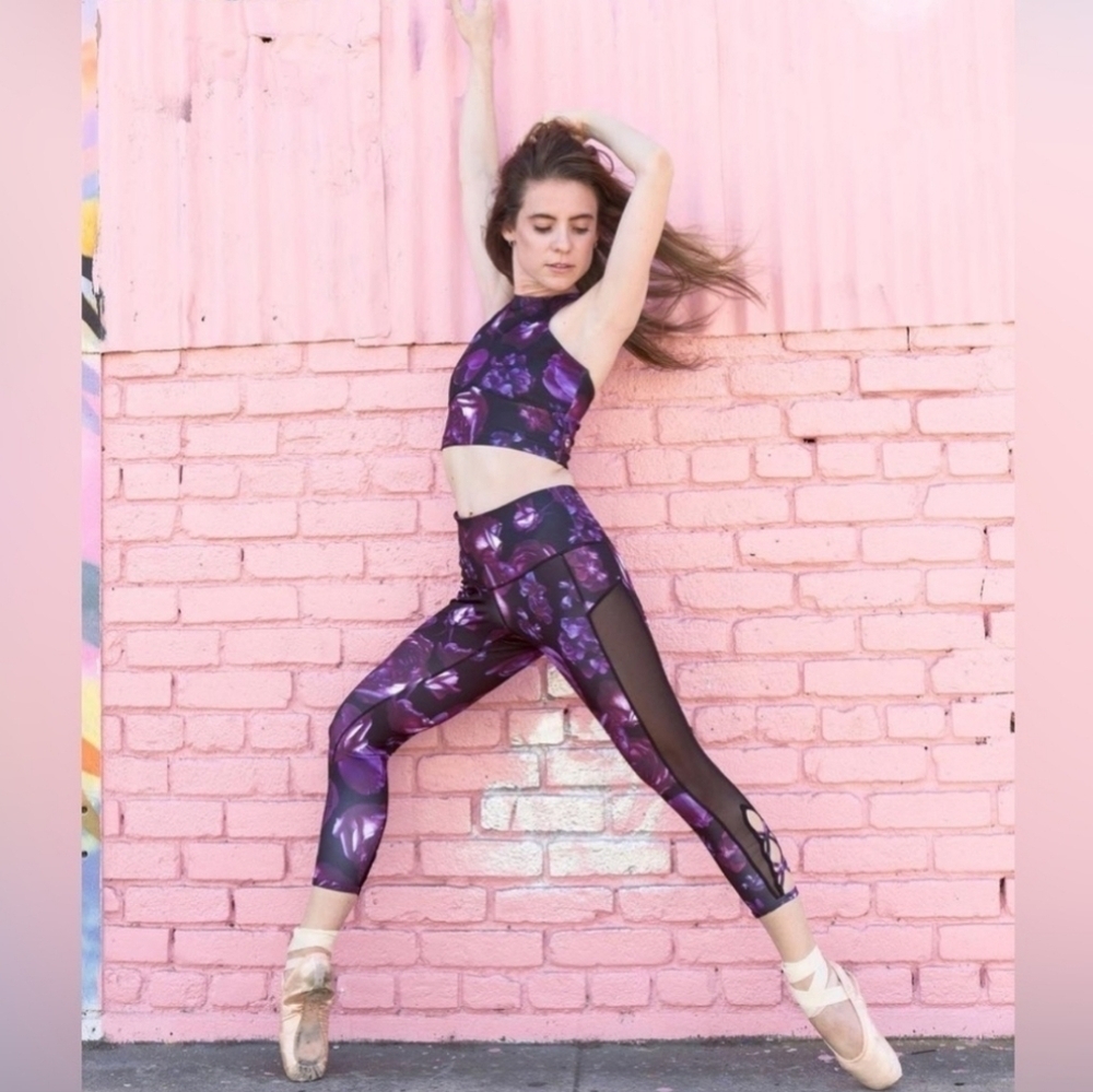 Popflex Dark Bloom Wishing Star Capri Leggings 2